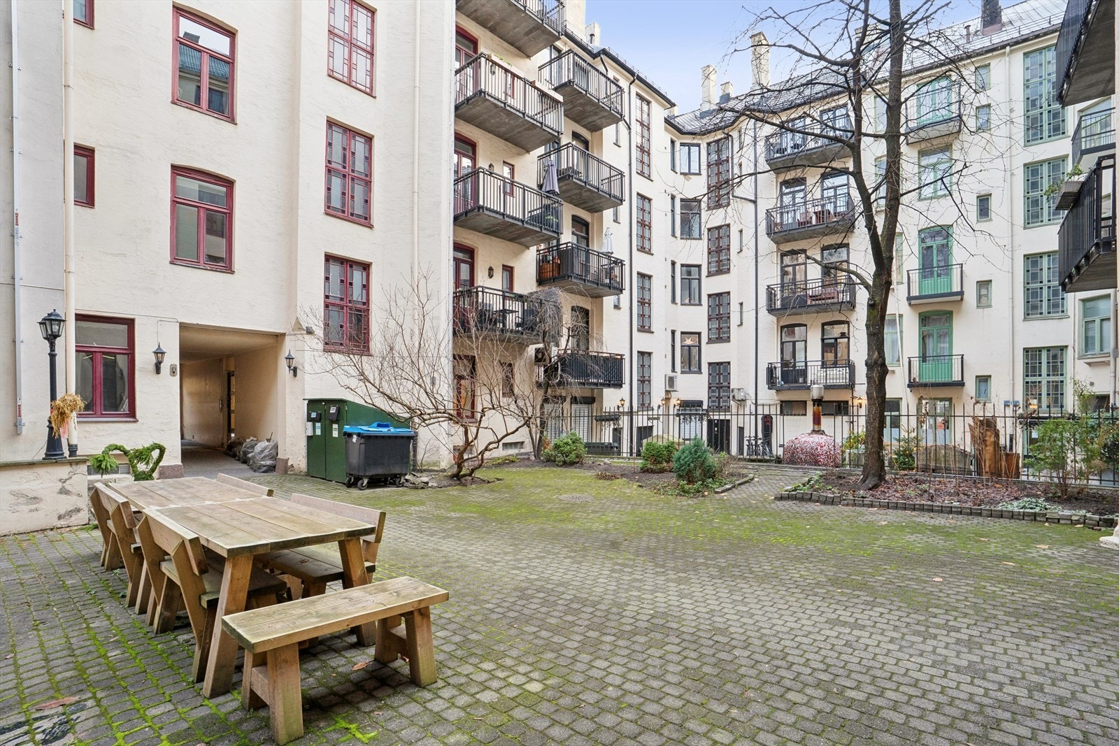 Borettslaget har en hyggelig bakgård. Galleribilde