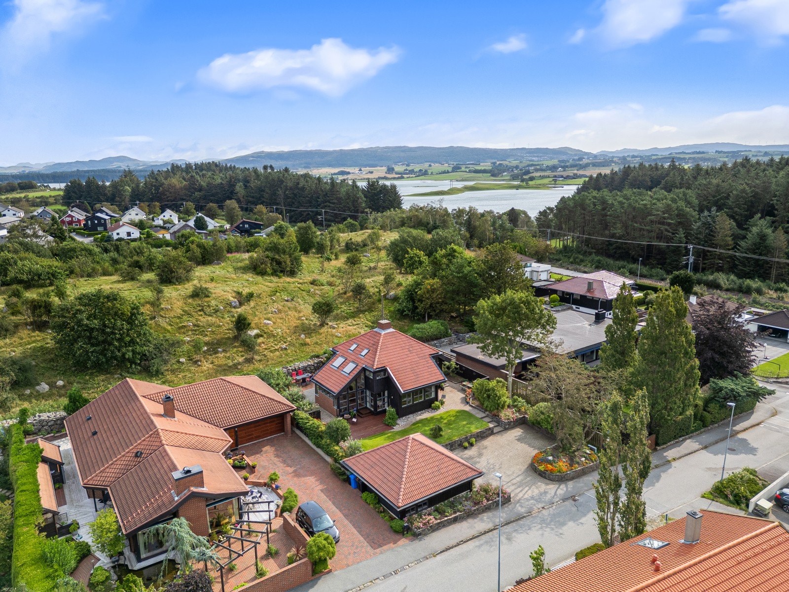 Velkommen til Vardmyra 9! Presenteres av Bjørn Rune Salte i PrivatMegleren Jæren. Galleribilde