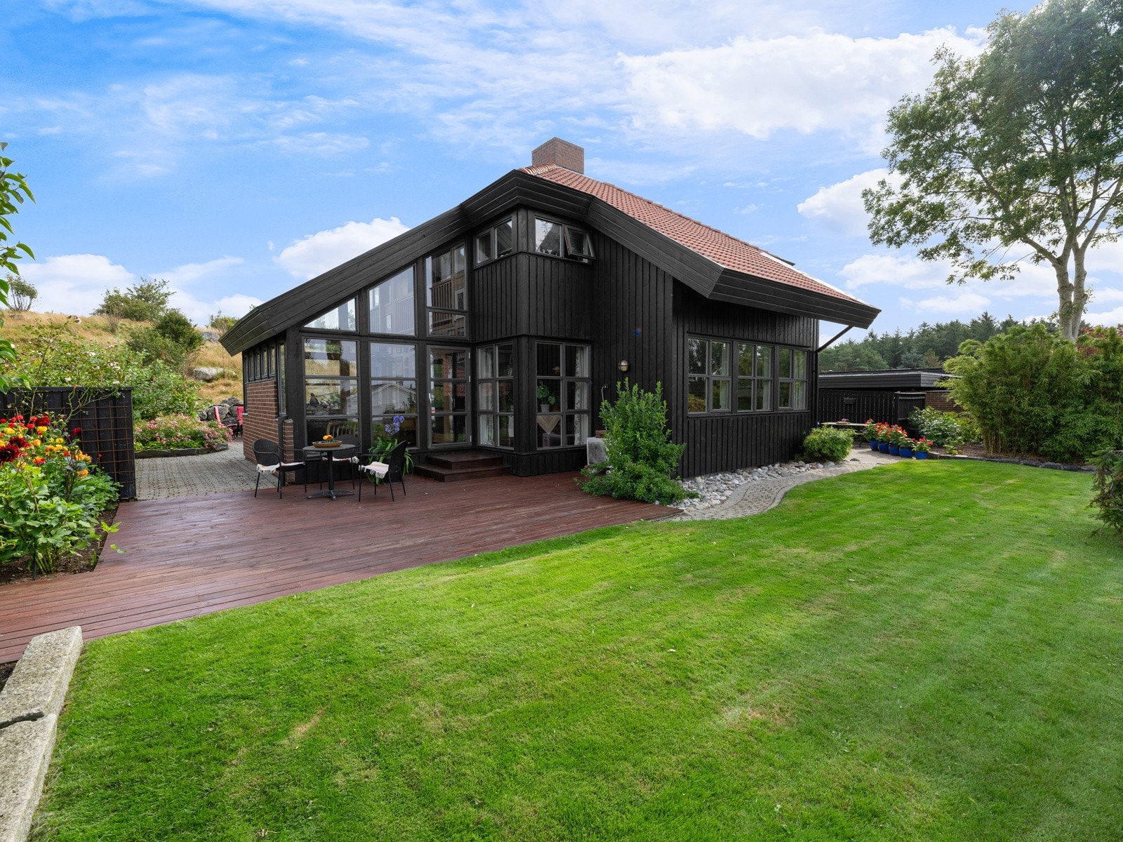 Unik enebolig tegnet av arkitekt Reier Carlsen. Galleribilde