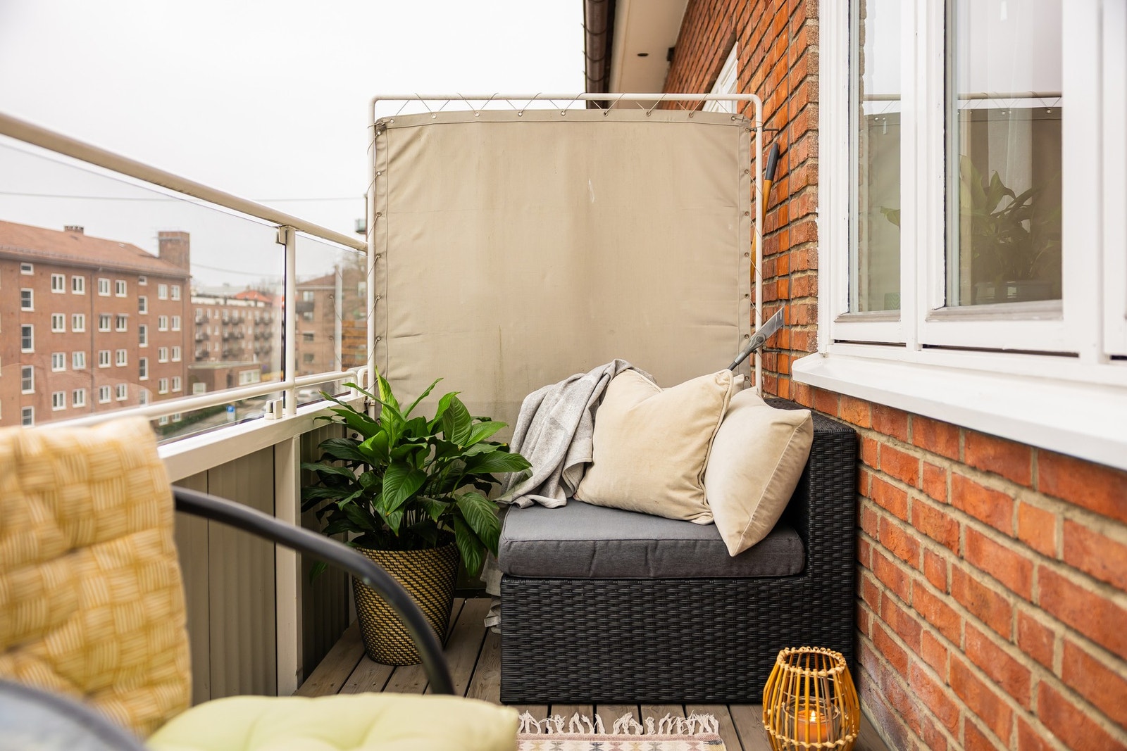 Selger kan opplyse at det er et trivelig borettslag med egen grøntgruppe, og muligheter for parsellhage. Galleribilde