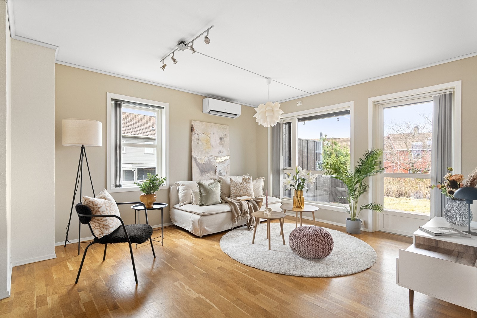 Lys og trivelig stue Galleribilde