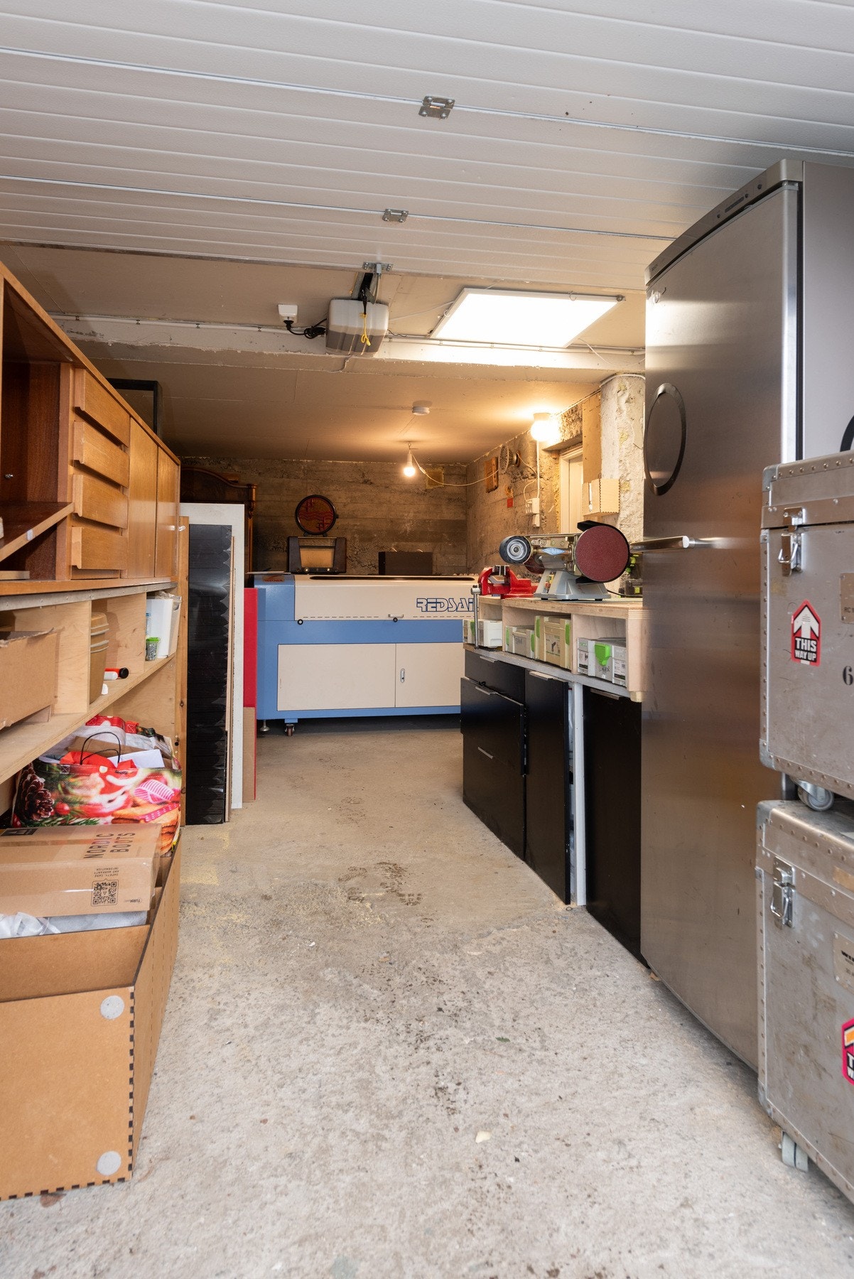 Den andre garasjen brukes i dag som verksted. Galleribilde