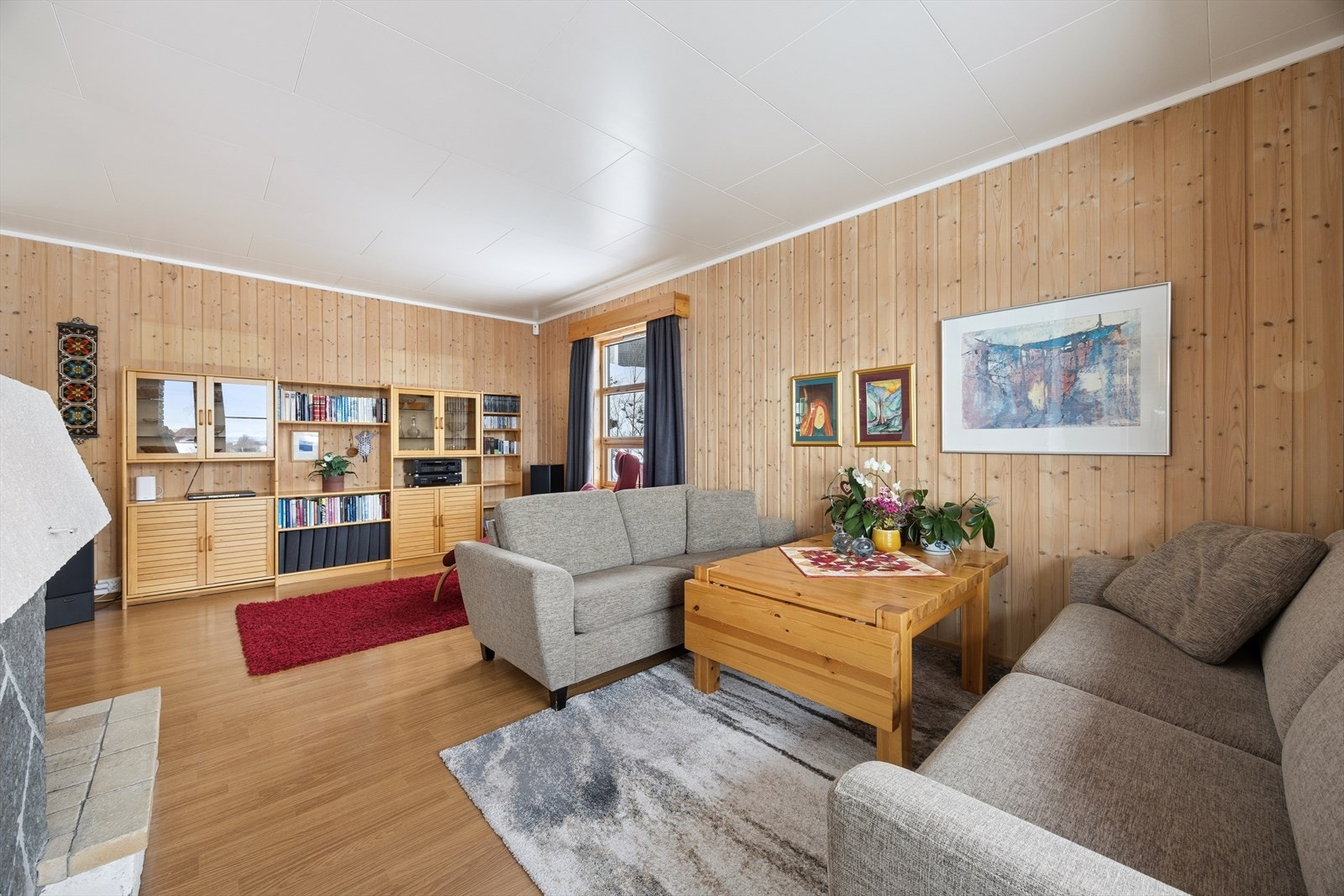 Her får du god plass til en komfortabel sofagruppe og andre sosiale soner. Galleribilde