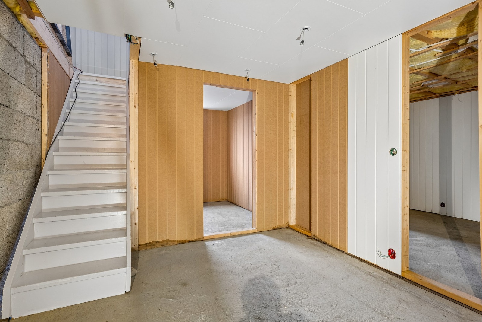 Påbegynt renovering av tiltenkt utleiedel med intern forbindelse. Galleribilde