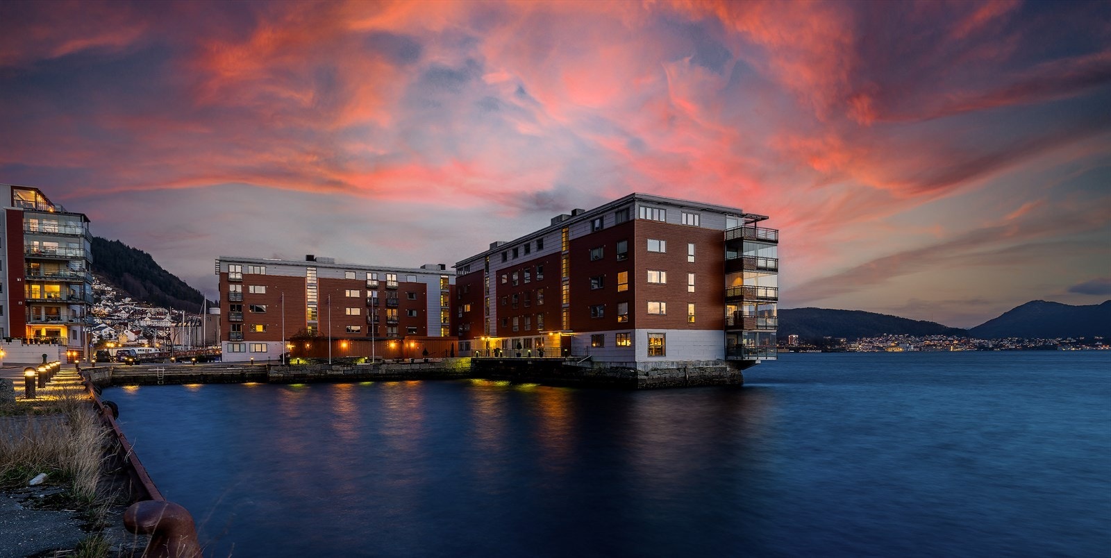 Leiligheten har en fantastisk beliggenhet i fremste rekke på Måseskjæret. Galleribilde