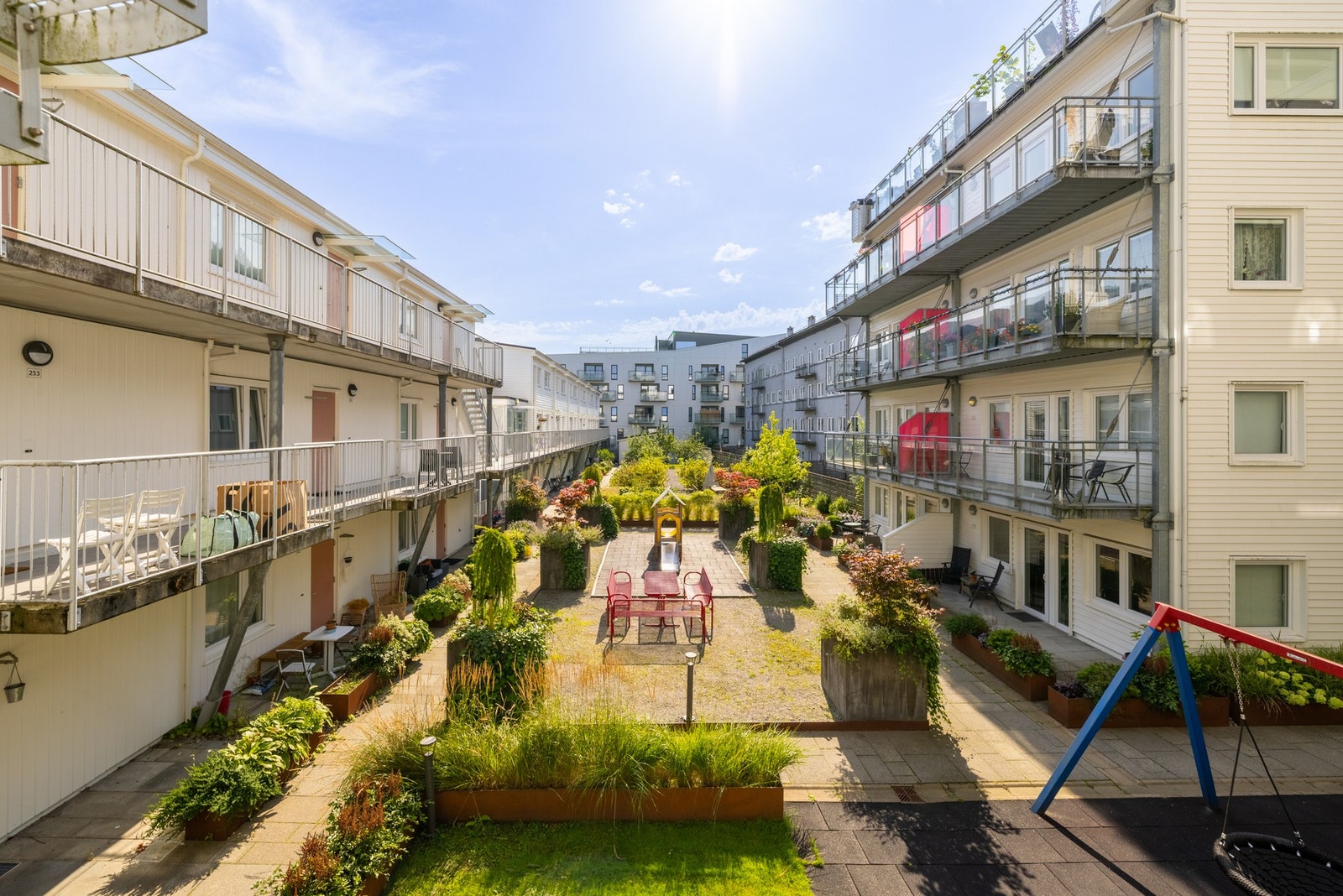 Sameiet byr på flotte felles uteområder. Galleribilde