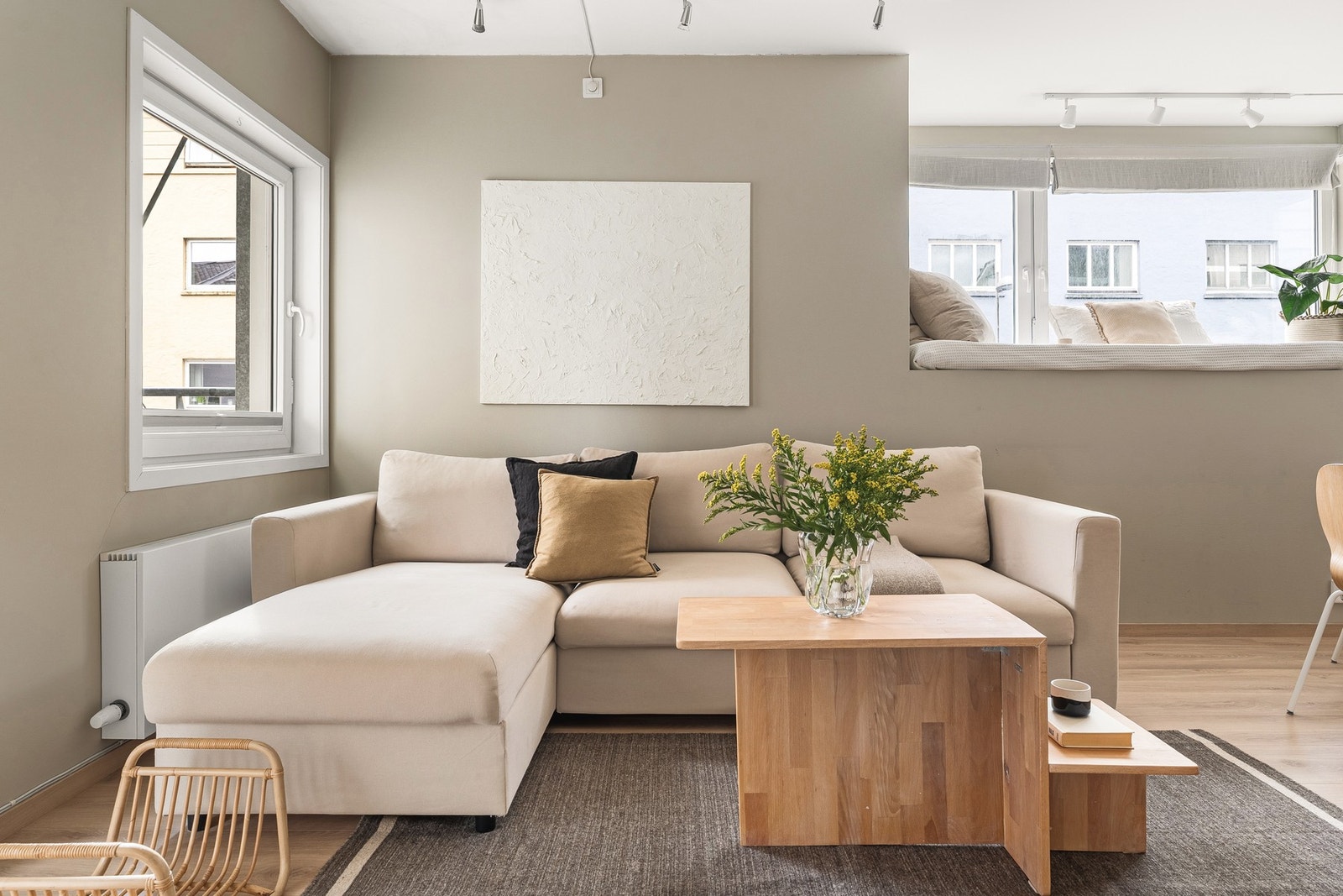 Varmekonvektor i stue. Galleribilde