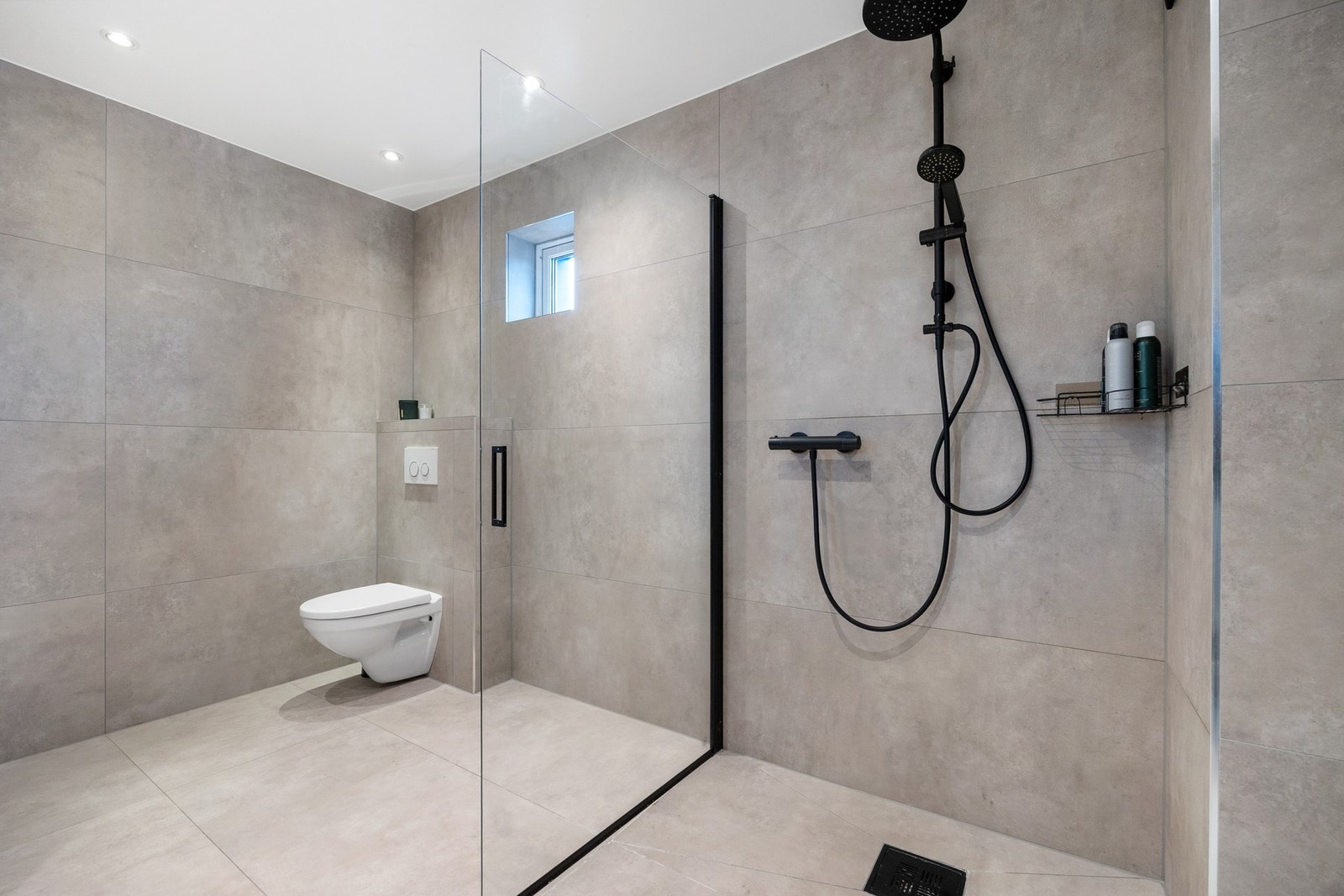 Lekkert baderom, oppgradert i 2022 Galleribilde