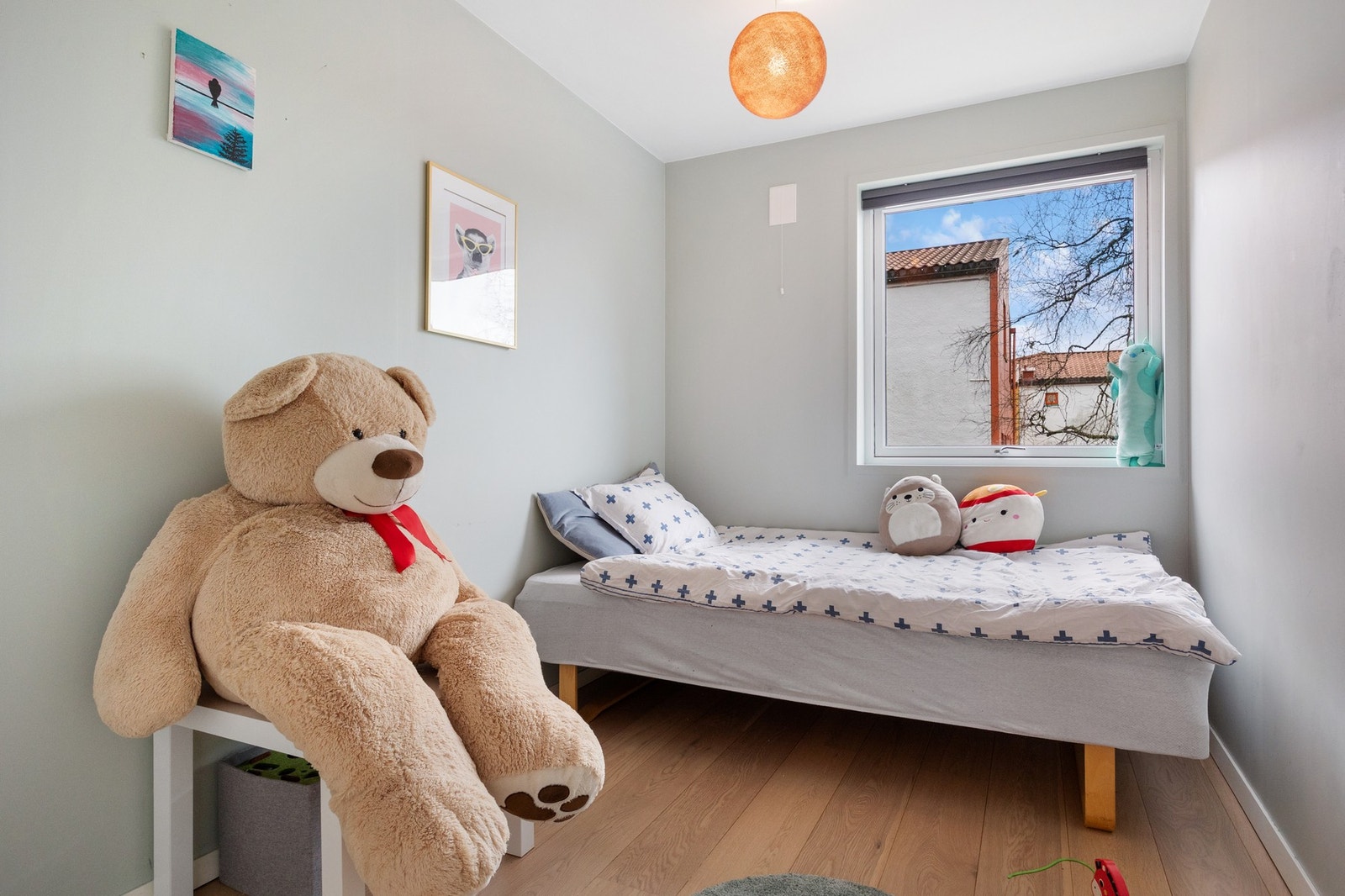 Soverom nr. 2, fin størrelse som barnerom eller gjesterom Galleribilde