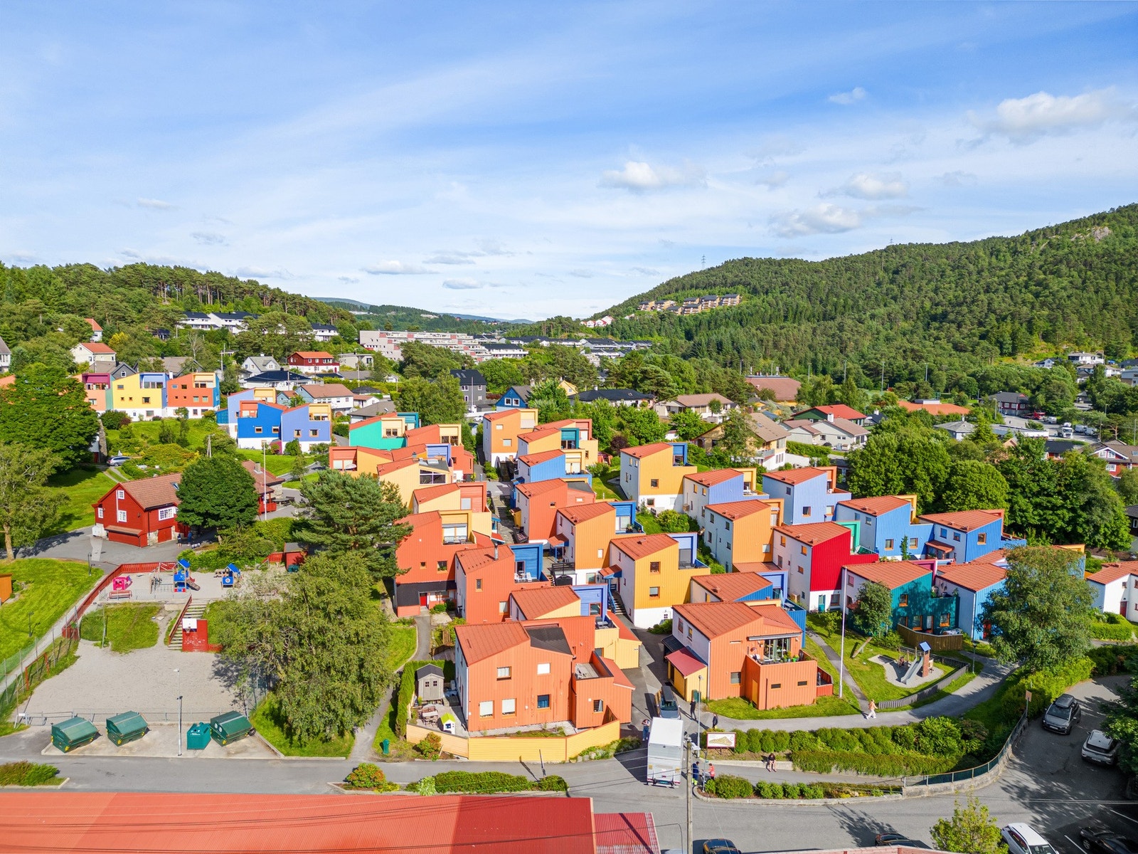 Fargerikt og trivelig nabolag! Galleribilde