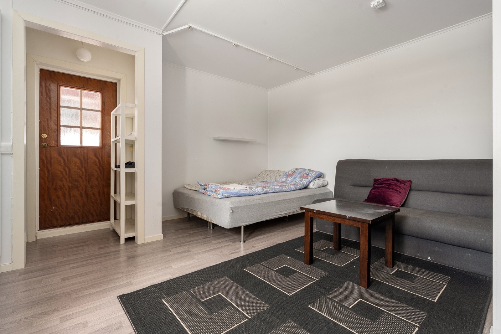 Stue i underetasjen.