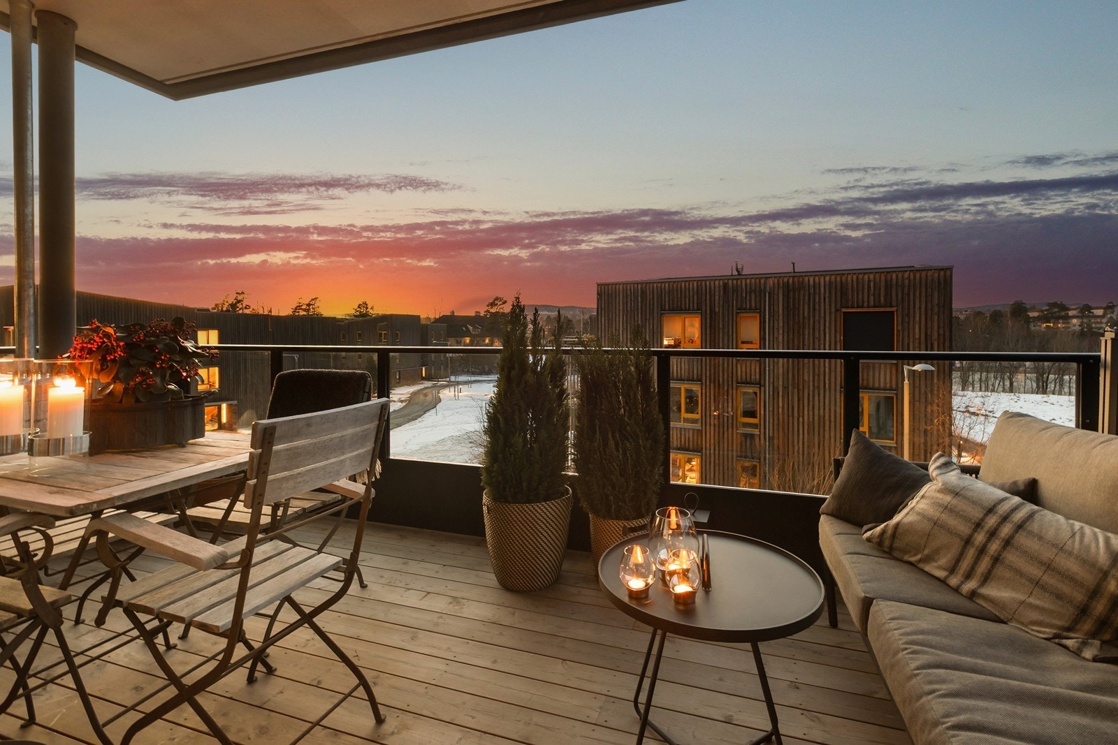 Vakkert område på vestsiden av Fornebu med nærhet til sjøen og idylliske omgivelser. Galleribilde