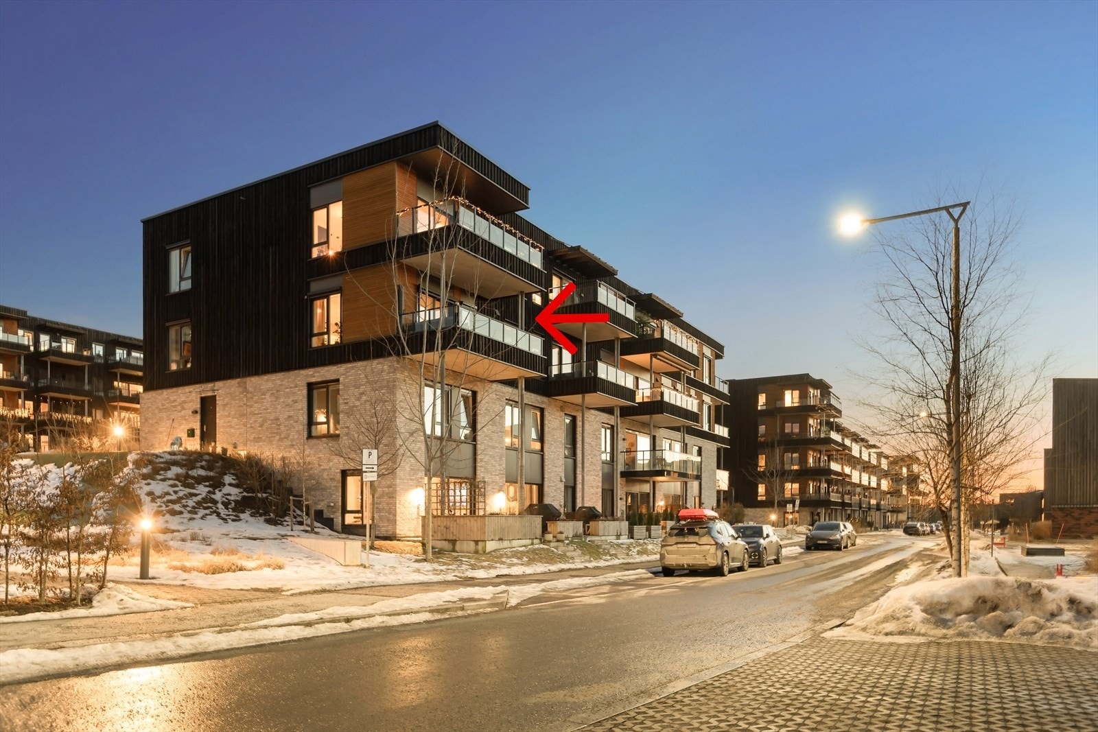 Flott beliggenhet på enden i bygget. Galleribilde