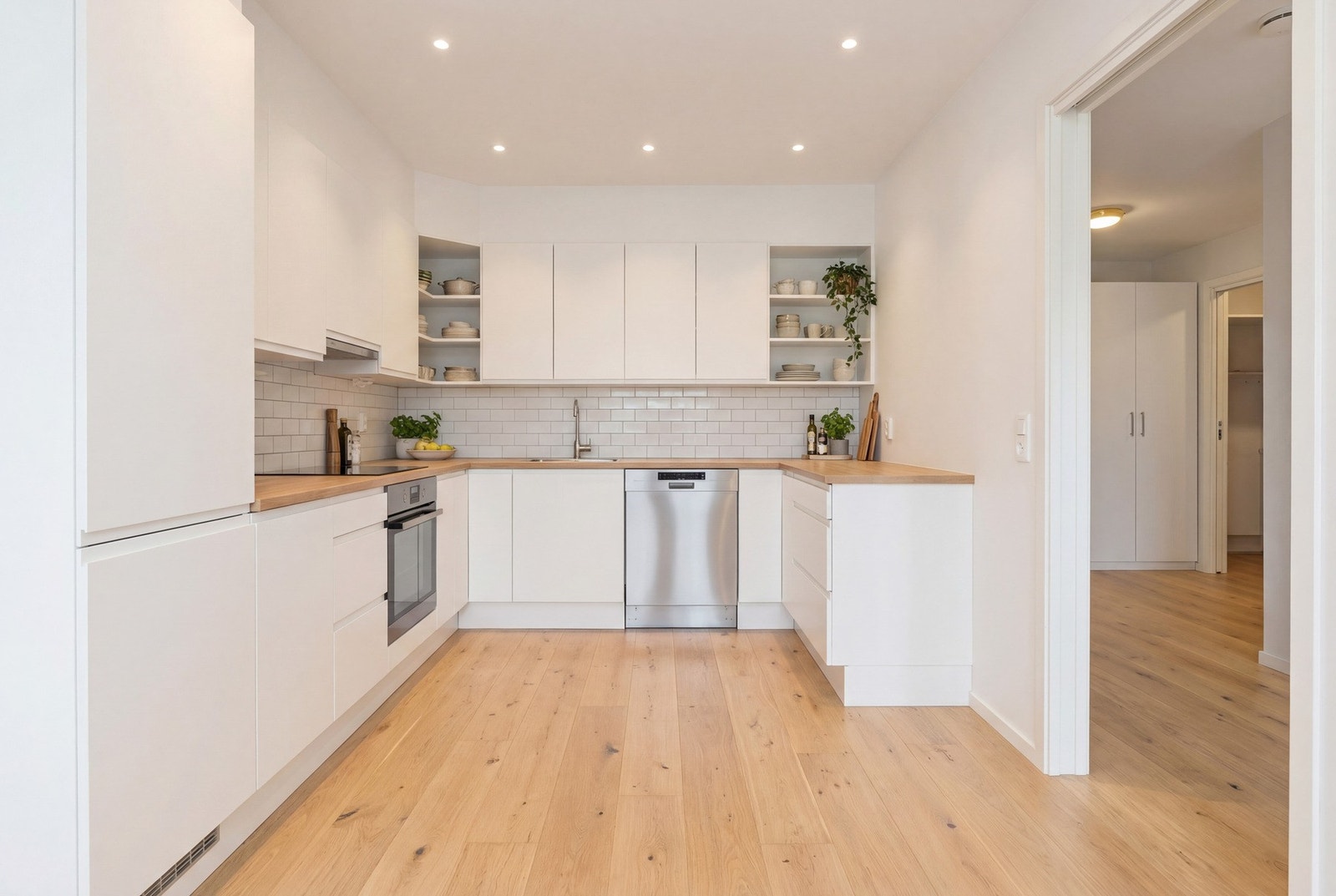 Digitalt oppusset kjøkken. Galleribilde