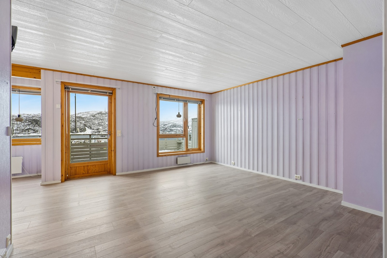 Flott 3-roms i øverste etasje med heis og utsikt. Galleribilde