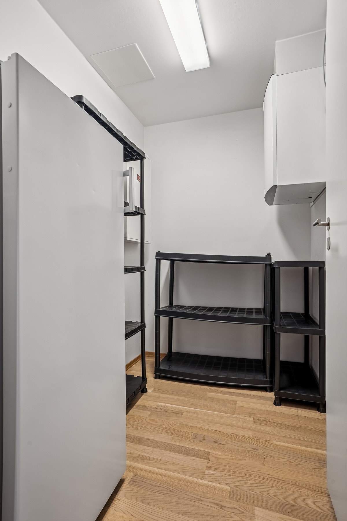 Innebod. Her kan du ha ekstra fryser og kjøleskap om ønskelig Galleribilde