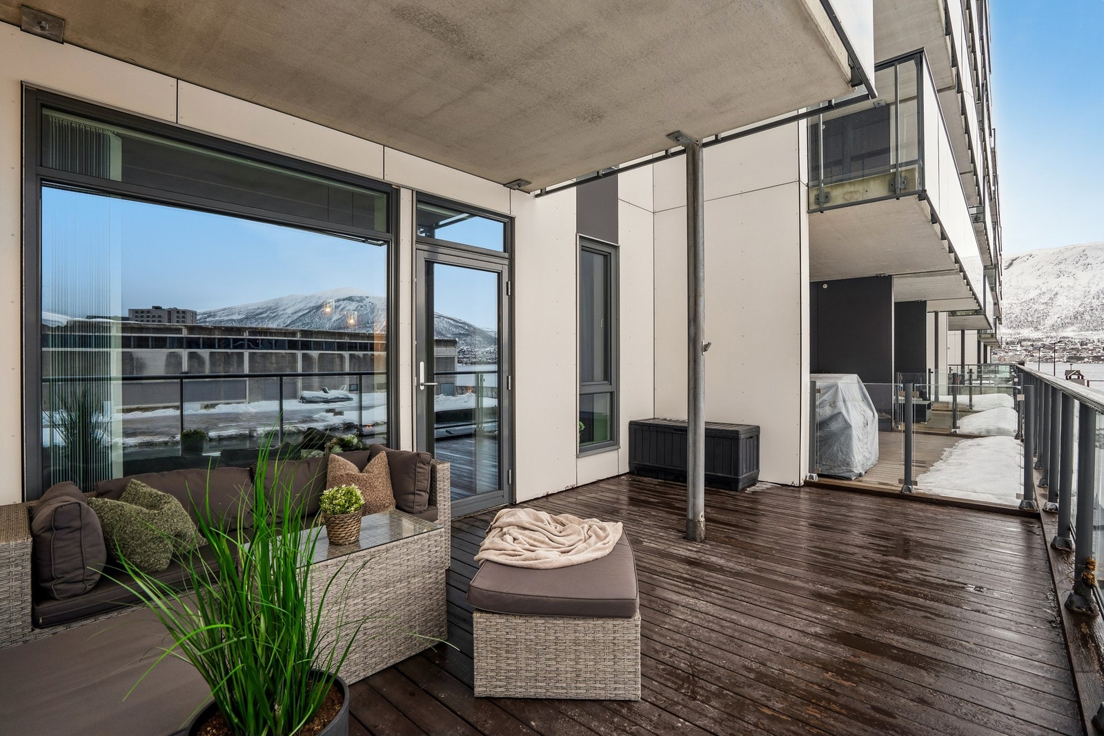 Her nytes ettermiddagene Galleribilde