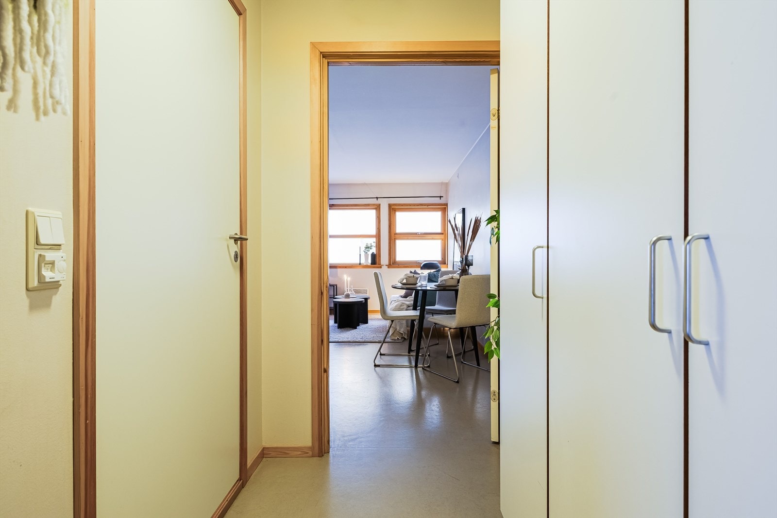 Entre mot stue Galleribilde