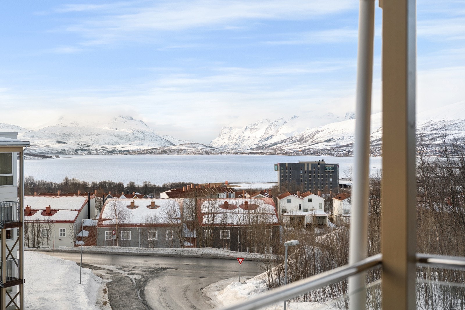 Utsikt over Kvaløya Galleribilde