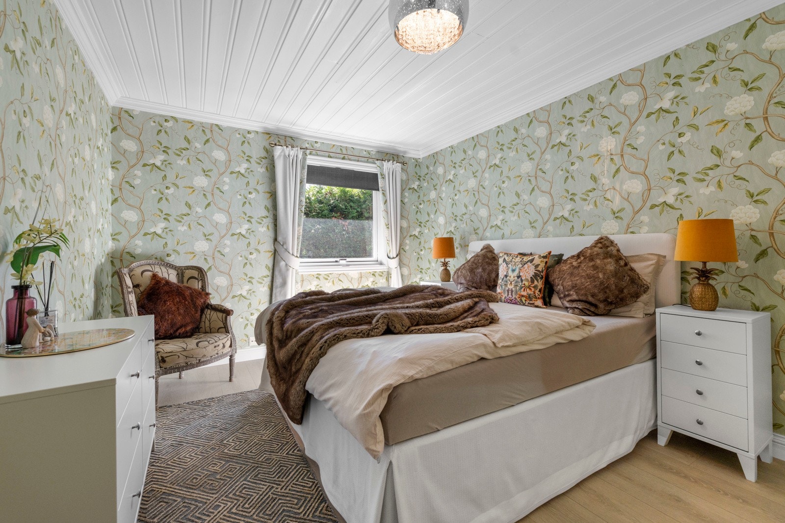 Etasjen har to soverom av god størrelse, som passer perfekt som barnerom eller gjesterom. Galleribilde