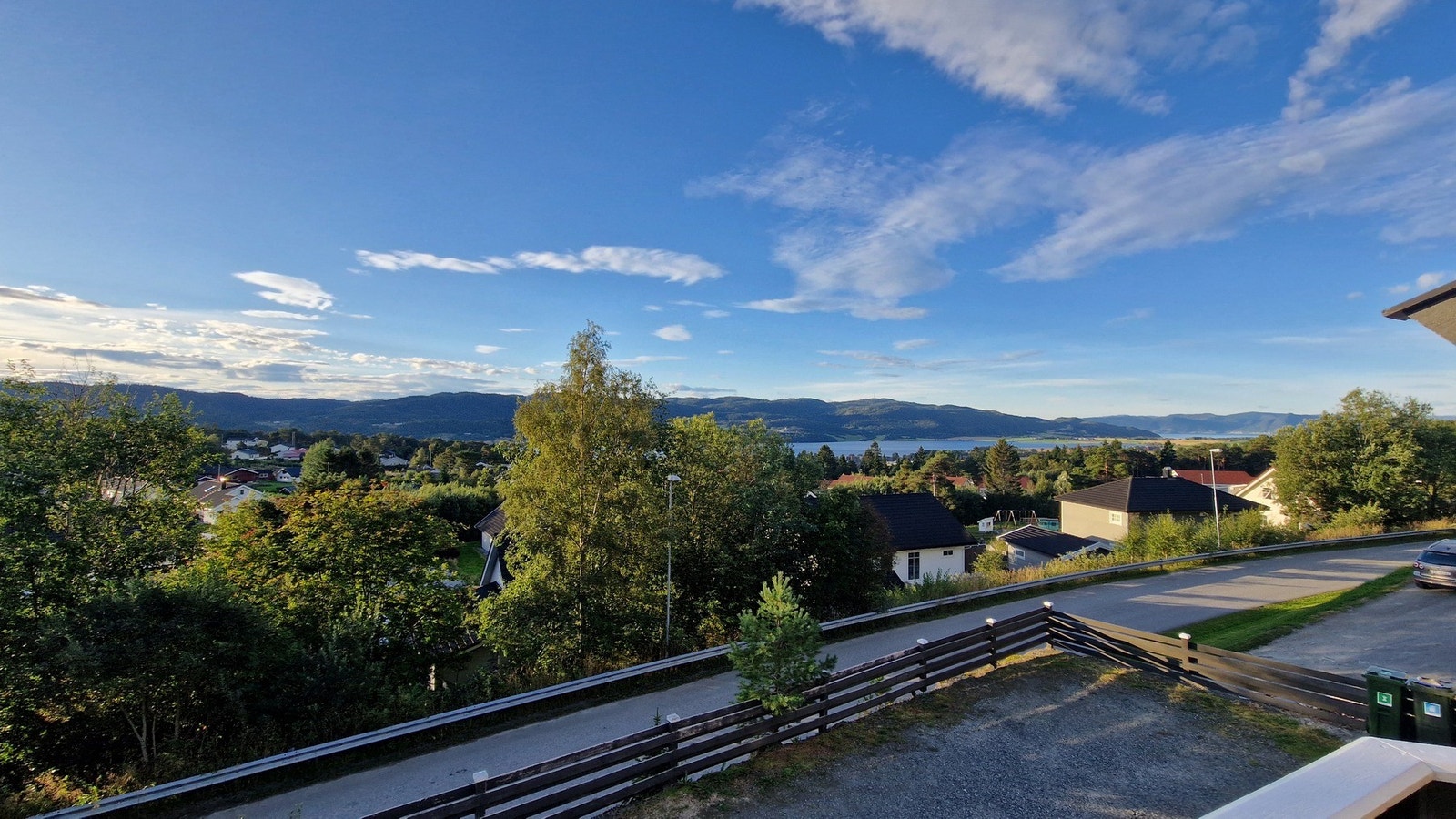 Selgers eget bilde. Galleribilde