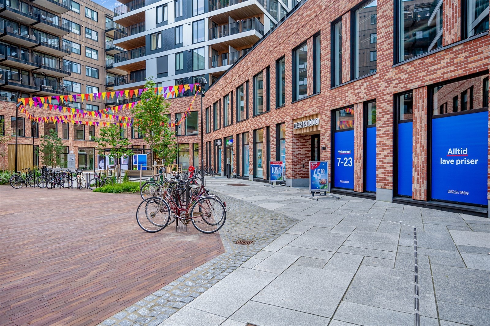 Rema 1000 rett utenfor døren! Galleribilde