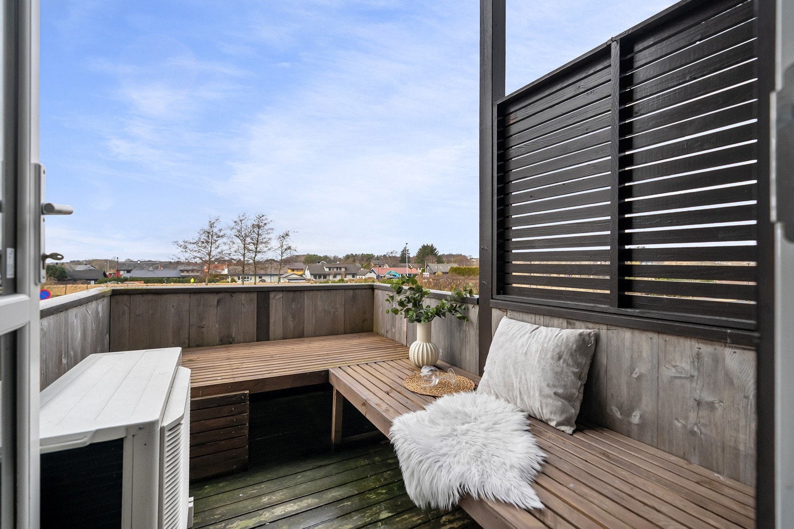 Solrik balkong med flott utsikt! Galleribilde