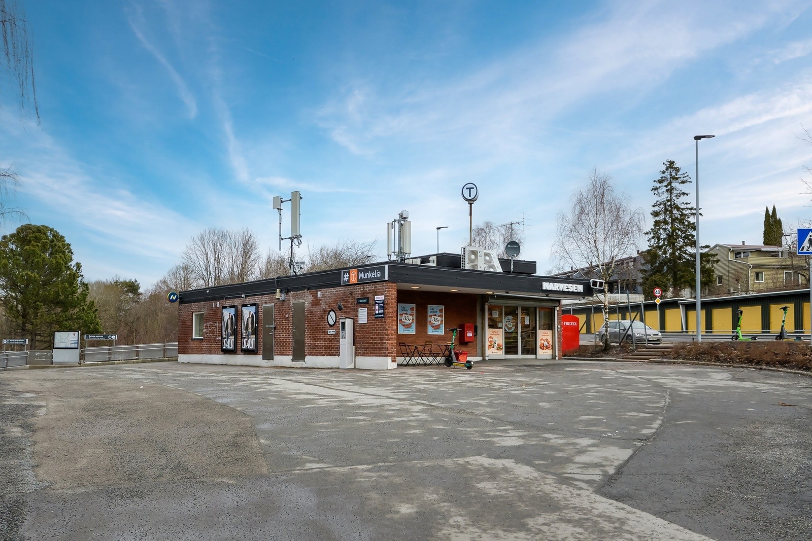 Med T-banen (Munkelia stasjon) 3 min fra leiligheten, kommer du til sentrum på rundt 20 minutter Galleribilde