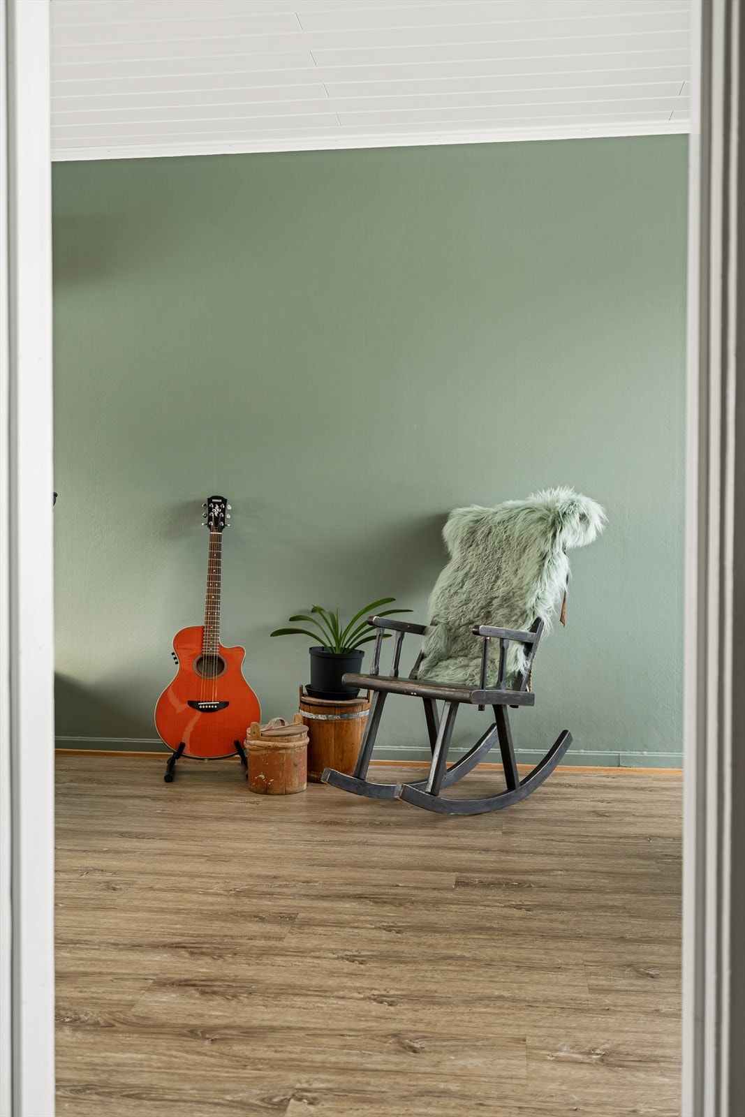 Fra kjøkken er det adkomst til stue/spisestue. Galleribilde