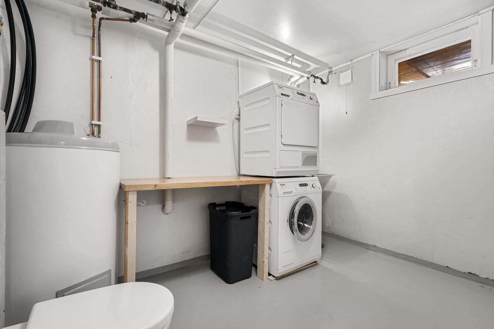 I kjelleretasje er det vaskerom og toalett. Galleribilde