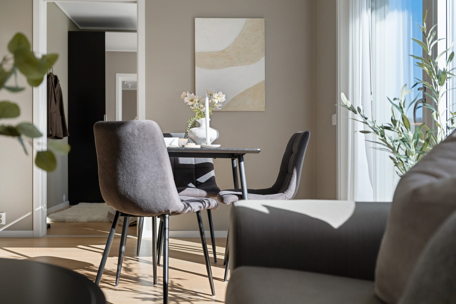 Kabel-TV og internett er inkl. i fellesutgiftene. Galleribilde