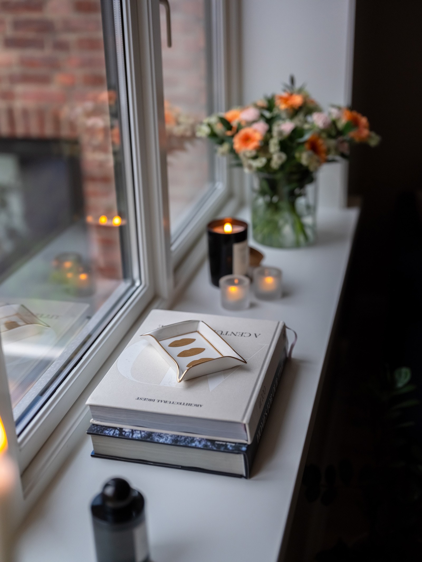 Detalj vinduskarm på stue. Galleribilde