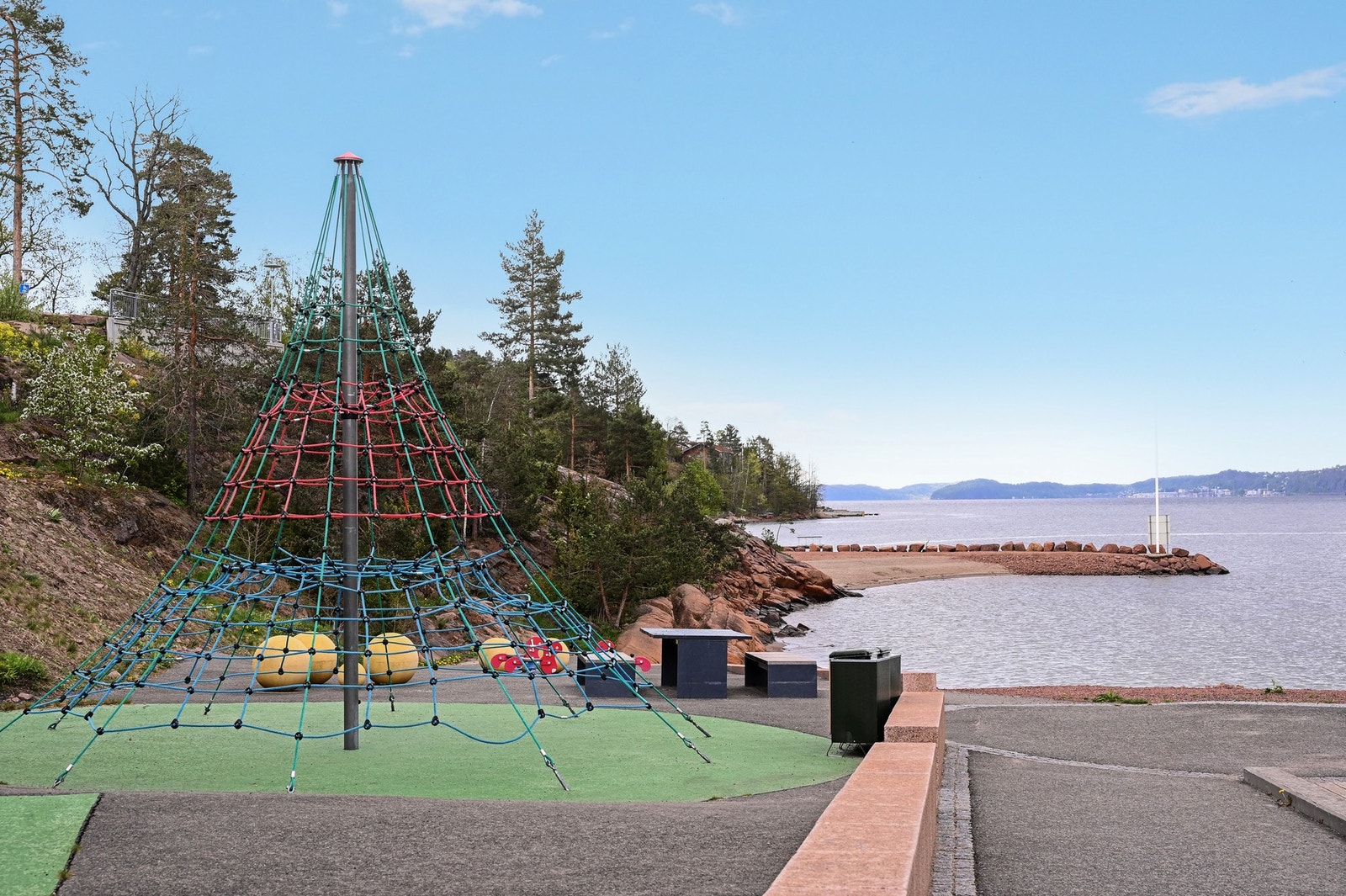 Her vokser man opp med sjøen som nabo Galleribilde