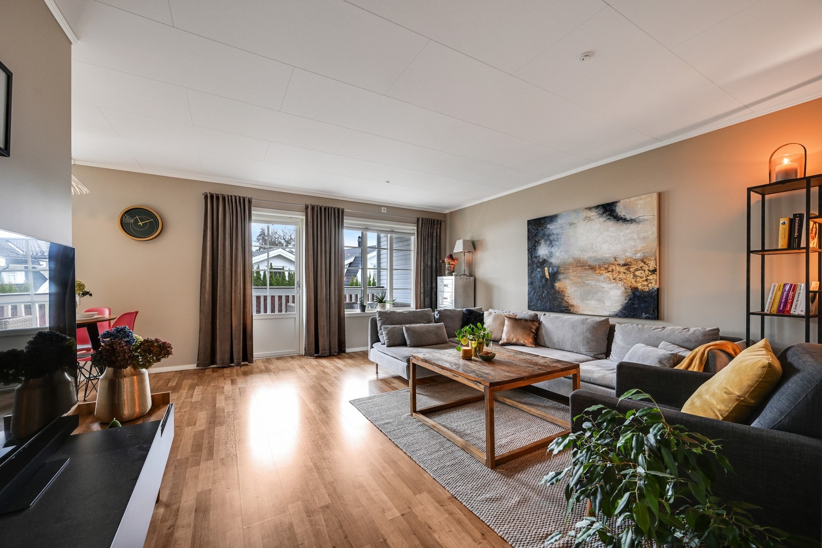 Det er god plass til en tv for helgekosen Galleribilde