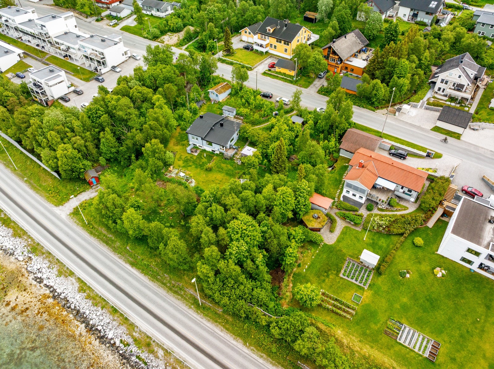 Kort avstand til bussholdeplass med hyppige avganger til UNN/UiT og sentrum m.m Galleribilde