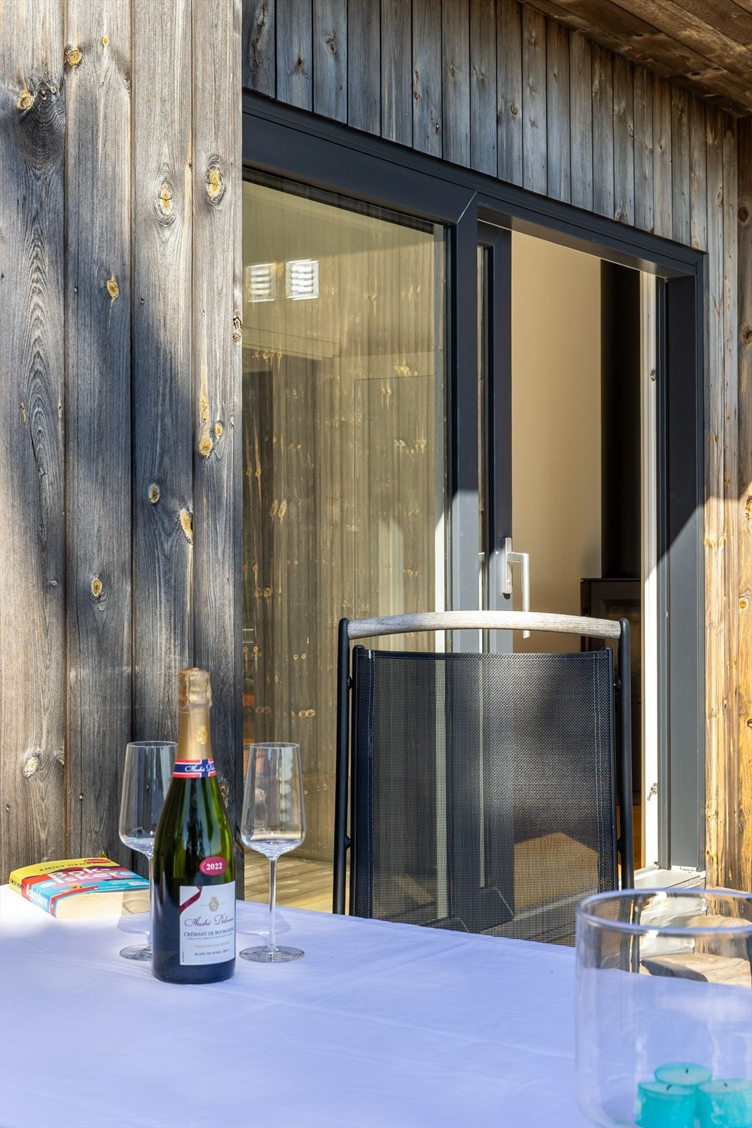 Et stemningsfullt uteområde der sommerdagene virkelig kan nytes. Galleribilde