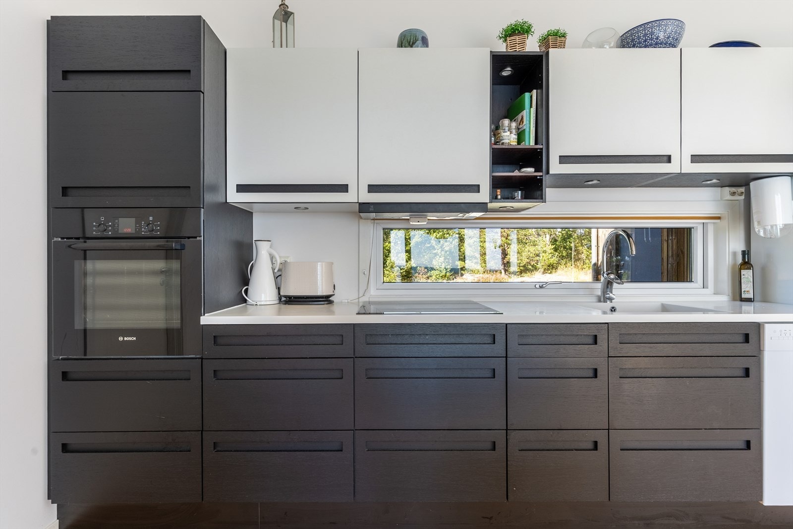 Kjøkkenet er fra danske JKE, tidløst utformet med delikate materialvalg. Galleribilde