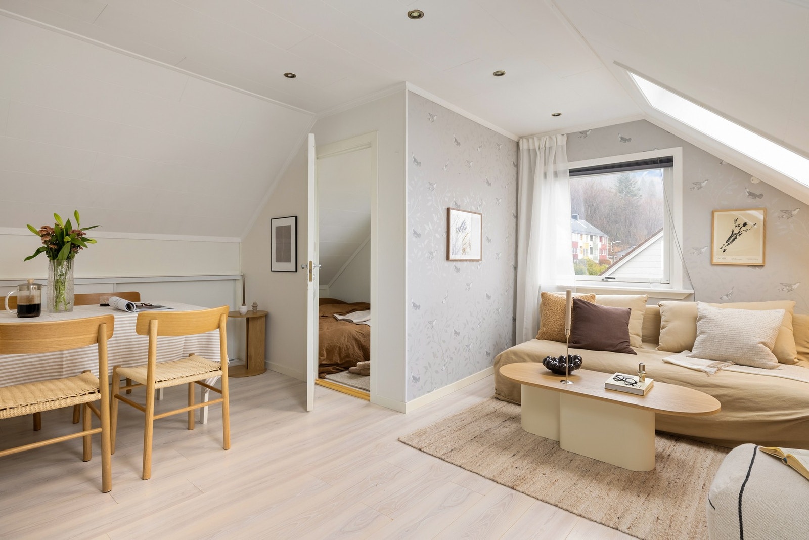 Leiligheten er arealeffektiv med en smart planløsning Galleribilde