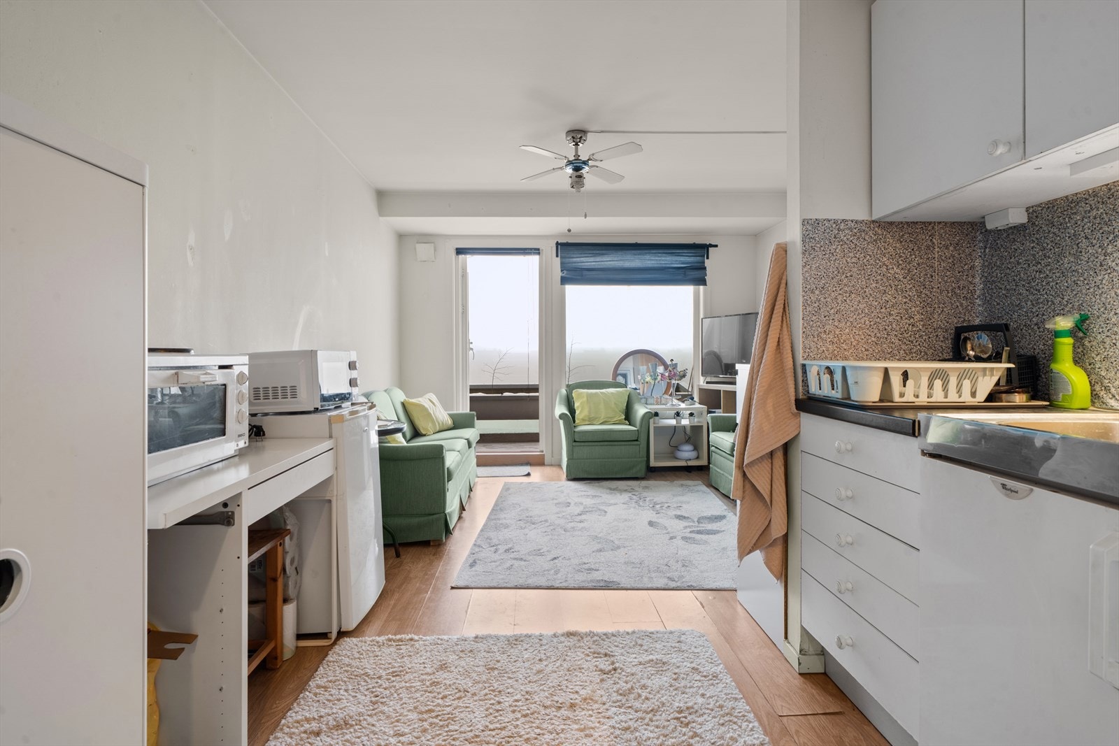 Leiligheten har oppussingsbehov, og gir gode muligheter til å sette sitt eget preg. Galleribilde