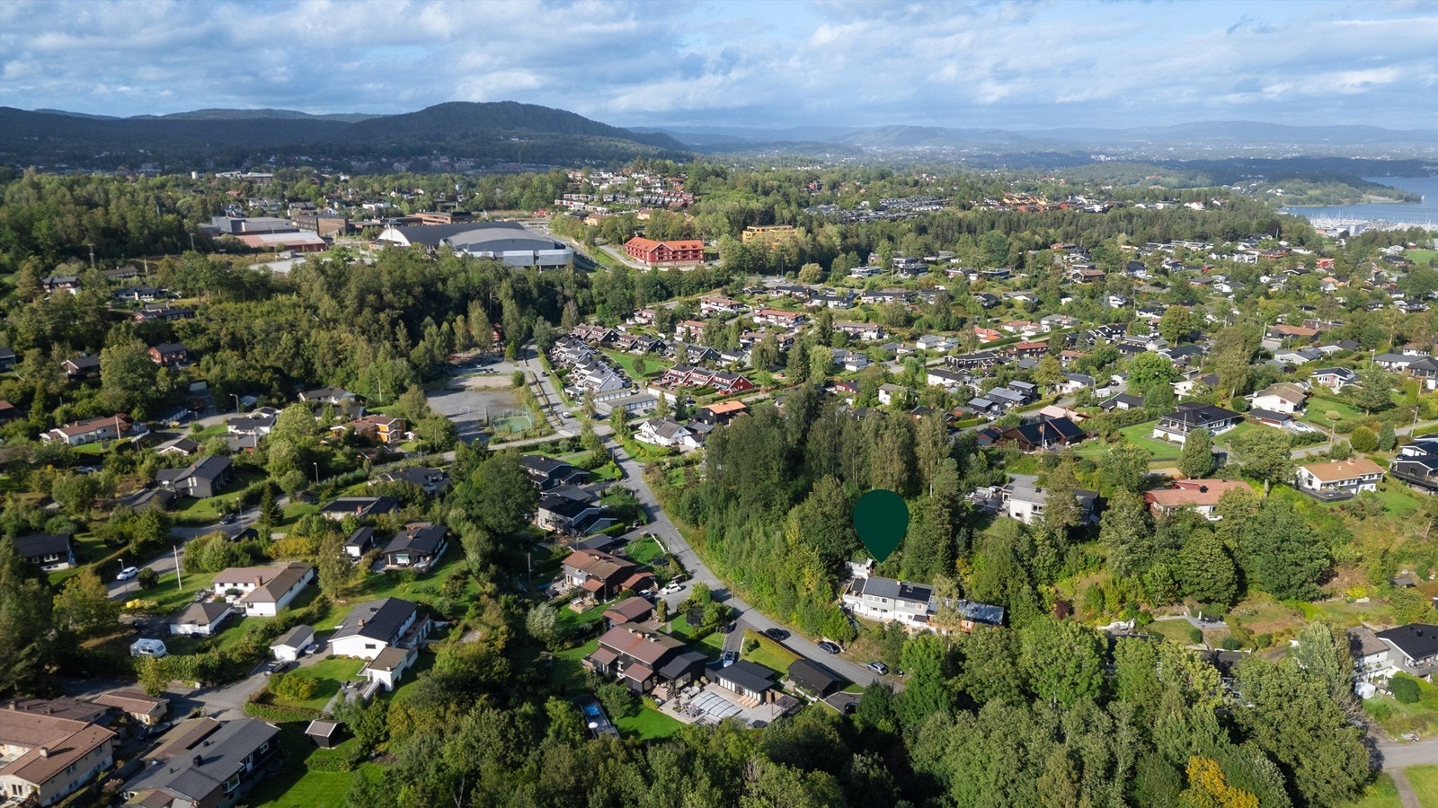 Boligen har en flott beliggenhet, med kort vei til det meste!
Foto: Trond Reder Galleribilde