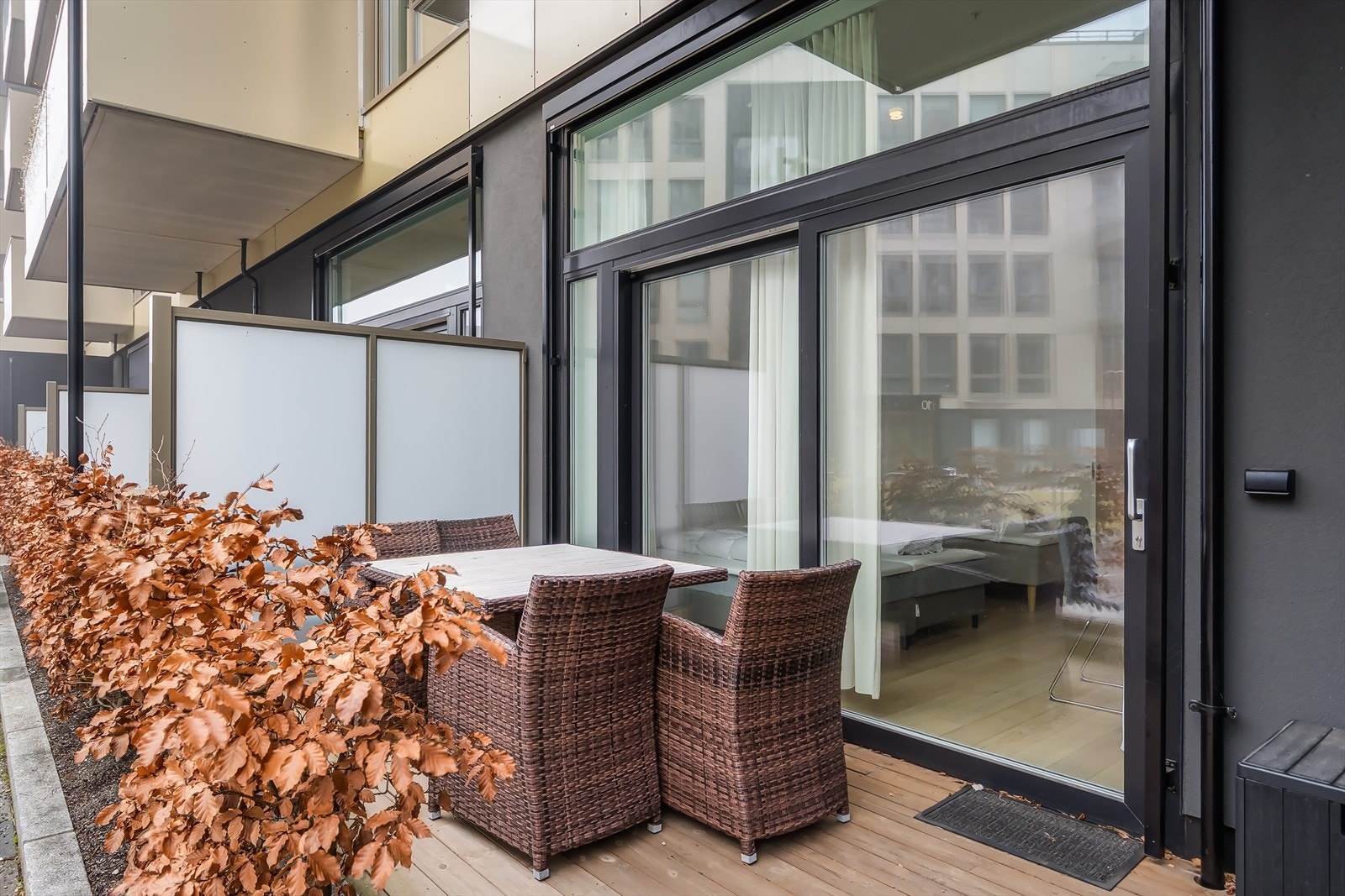 Leiligheten har også egen uteplass. Galleribilde