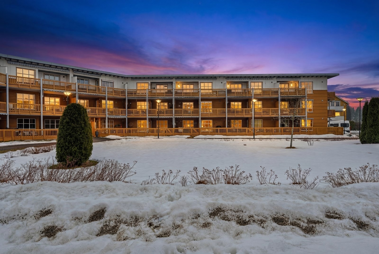 Fin og romslig 3-roms leilighet i et hyggelig sameie med trivelige fellesområder Galleribilde