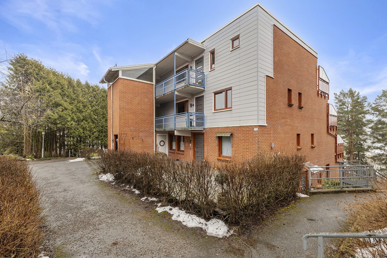 Leiligheten ligger i et veletablert og rolig boligområde. Galleribilde