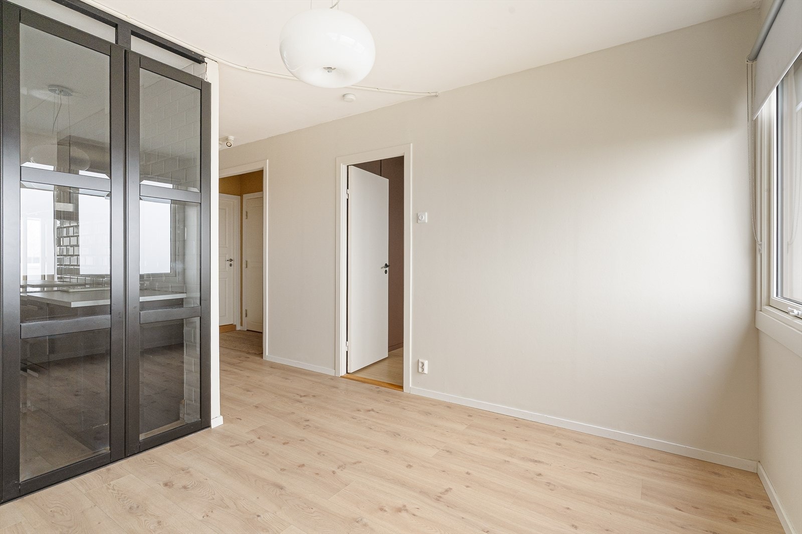 Borettslagets kabel tv/bredbånd er inkludert i felleskostnader. Galleribilde