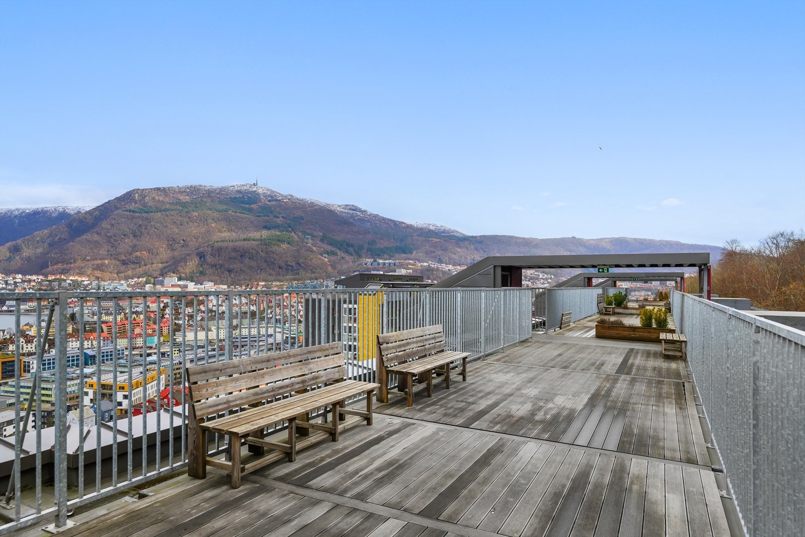 Felles takterrasse med panoramautsikt Galleribilde