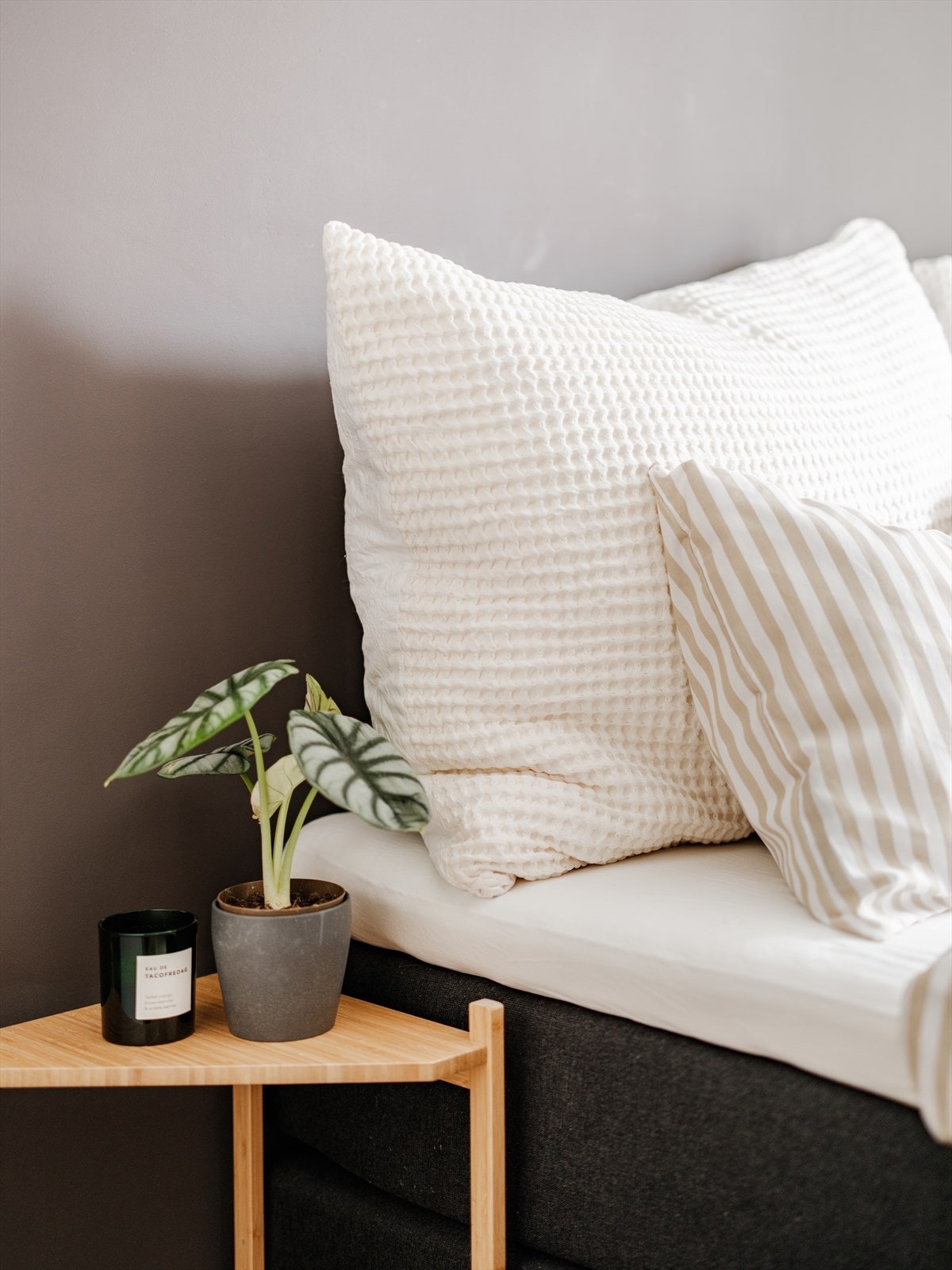 Fint med plass til nattbord på hver side, samt gangvei rundt sengen. Galleribilde