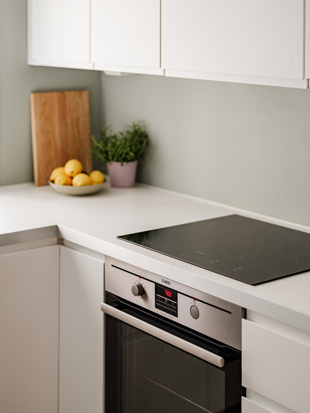 Leiligheten holder en gjennomgående god standard og man kan virkelig flytte rett inn. Galleribilde