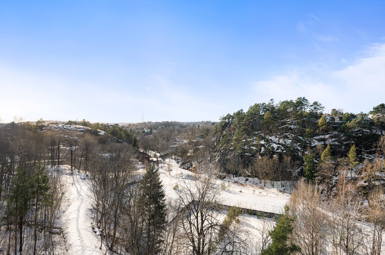 Flott utsyn mot naturen og områdene rundt Galleribilde