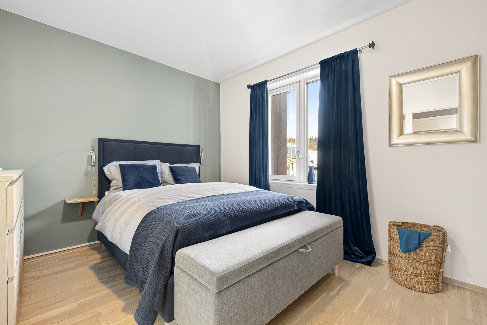 Stort hovedsoverom på 12,1 kvm. Galleribilde