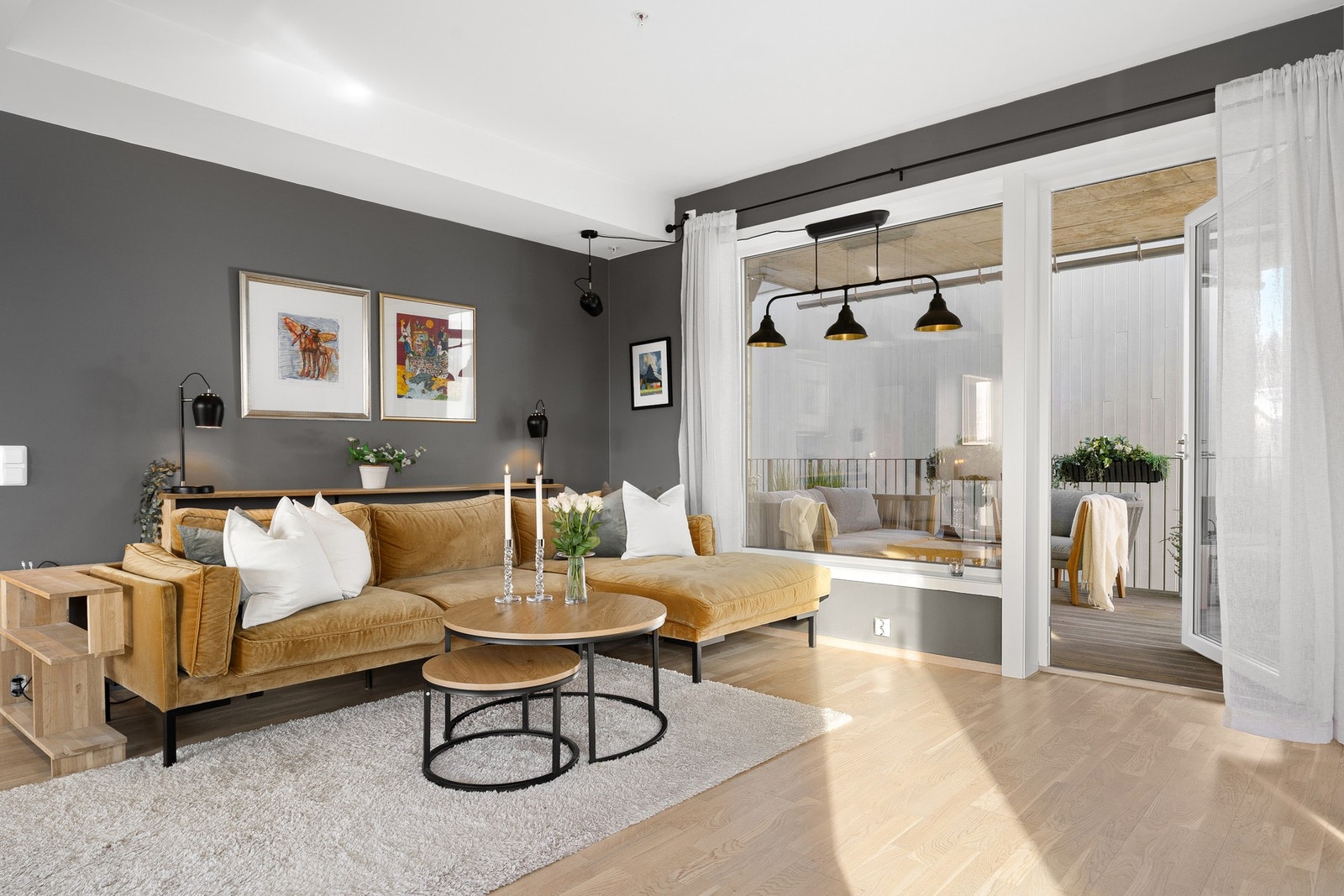 Fin og stor stue på 31,3 kvm. Galleribilde